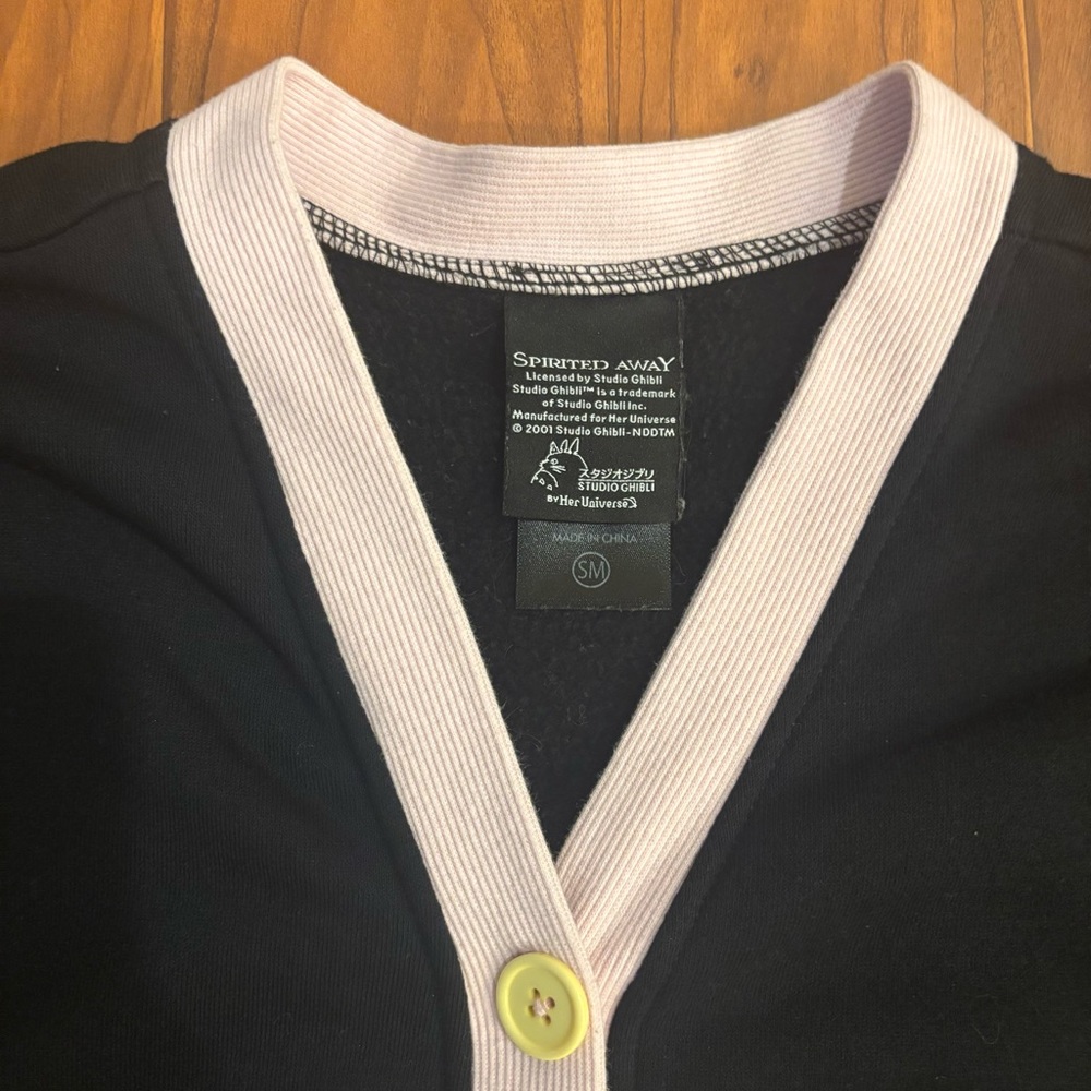 Her Universe Hot Topic Spirited Away Black Cardigan Pink Trim Womens Small - Picture 5 of 6